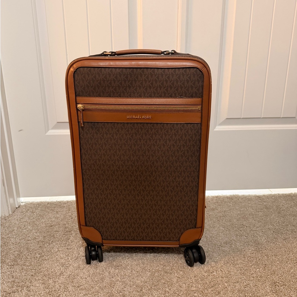 Michael Kors 2 Piece Set Brown and Tan Travel Bags, Carry-on & Duffle Bag - Picture 2 of 8